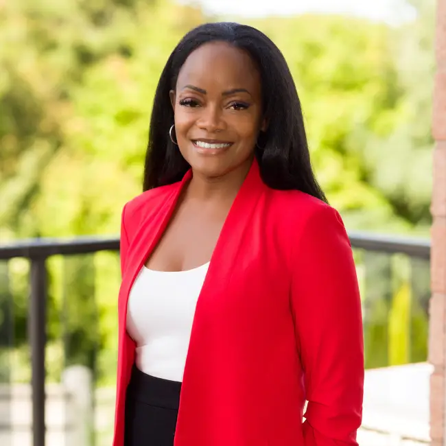 Dr. Nicole Woods
