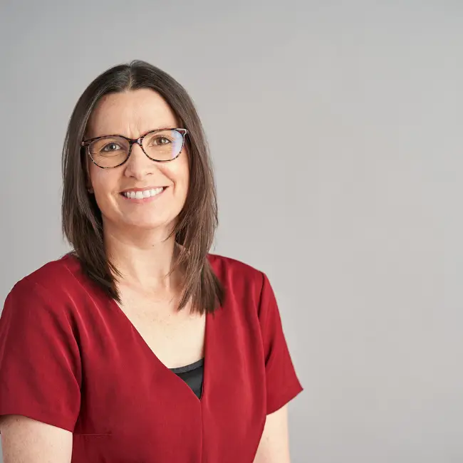 Dr. Jennifer Estall