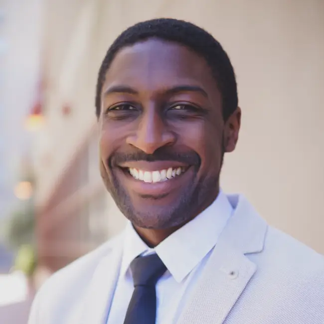 Dr. Peter Thompson